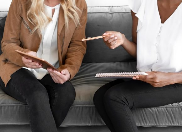 Waarom steeds meer jonge vrouwen met een coach aan de slag gaan