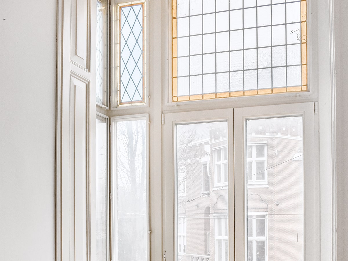 Wat is een lek raam? Lek glas herkennen en repareren