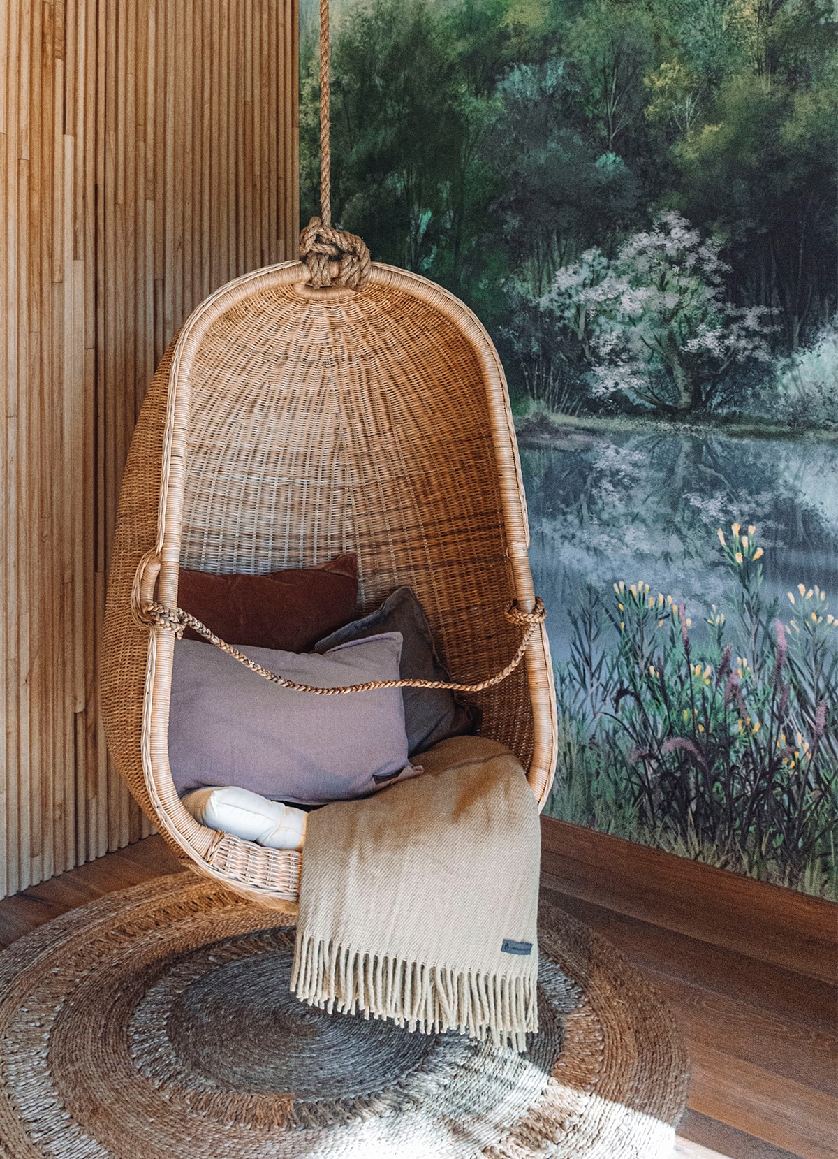 Waar je thuis allemaal een hangstoel kunt ophangen en voor gebruiken Waar je thuis allemaal een hangstoel kunt ophangen en voor gebruiken