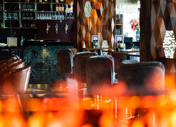 Wohrmann's Bar voor cocktails & bites bij Van der Valk Breda