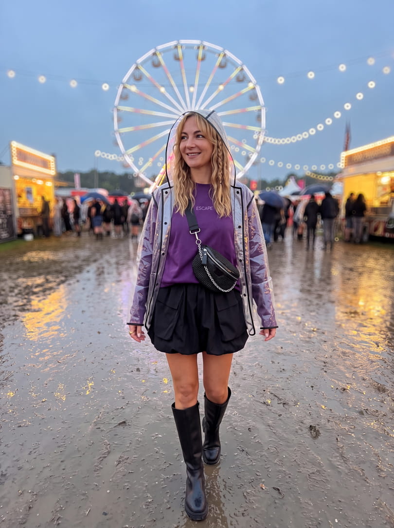 5 festival outfits die je met regen kunt dragen