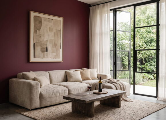 5x burgundy muurverf voor in de woonkamer (+ kleurcodes)